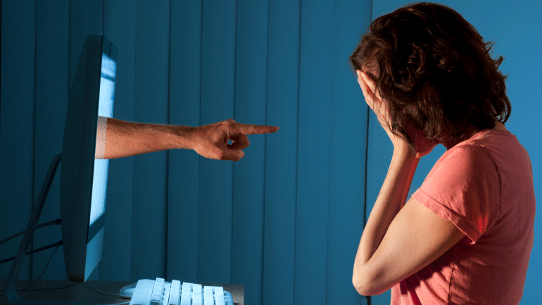 Το σκληρό πρόσωπο του ψηφιακού εκφοβισμού – προτάσεις αντιμετώπισης του παιδιού